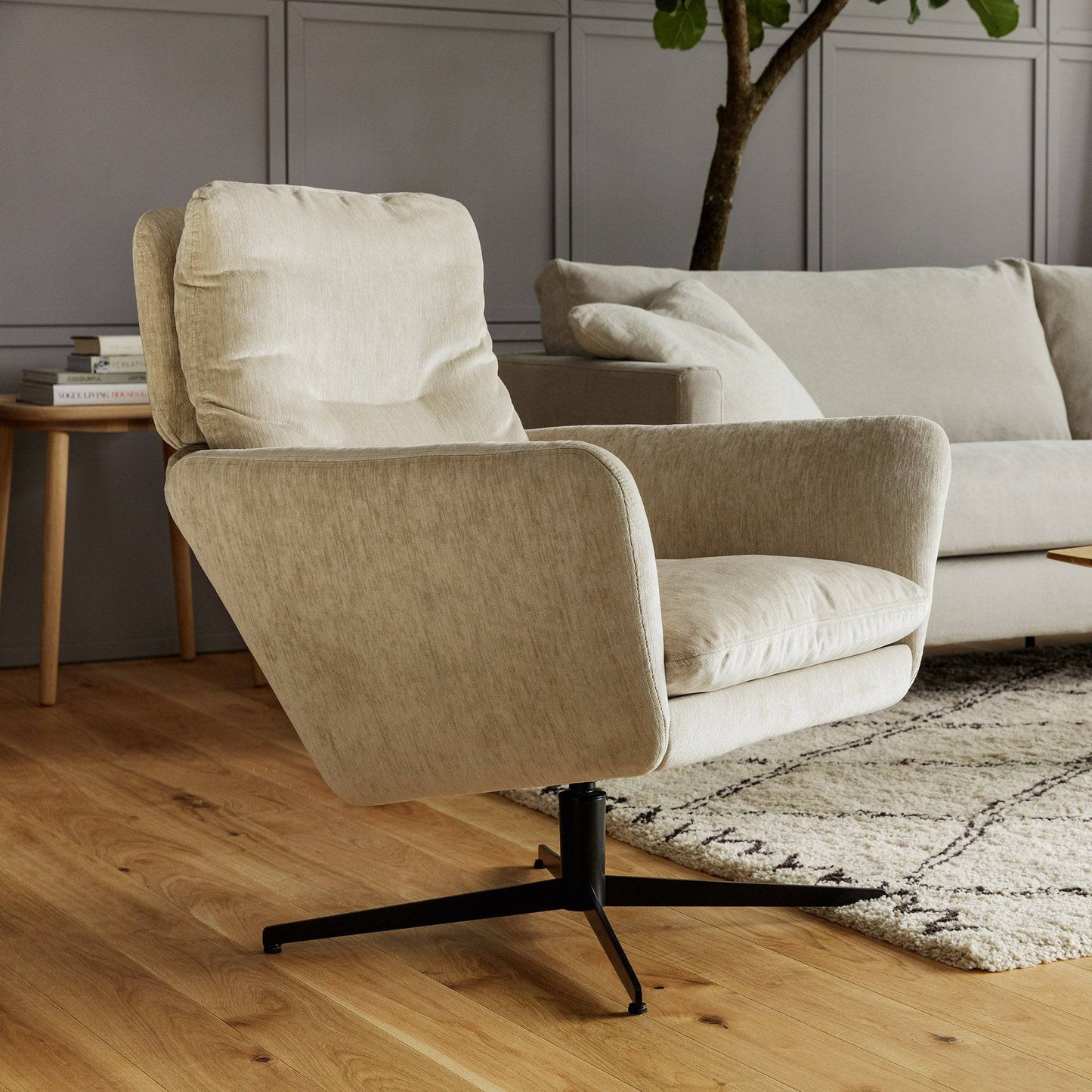 Scandinavian Design Swivel Armchair - Elyot Natur | Amy - Rydan Interiors