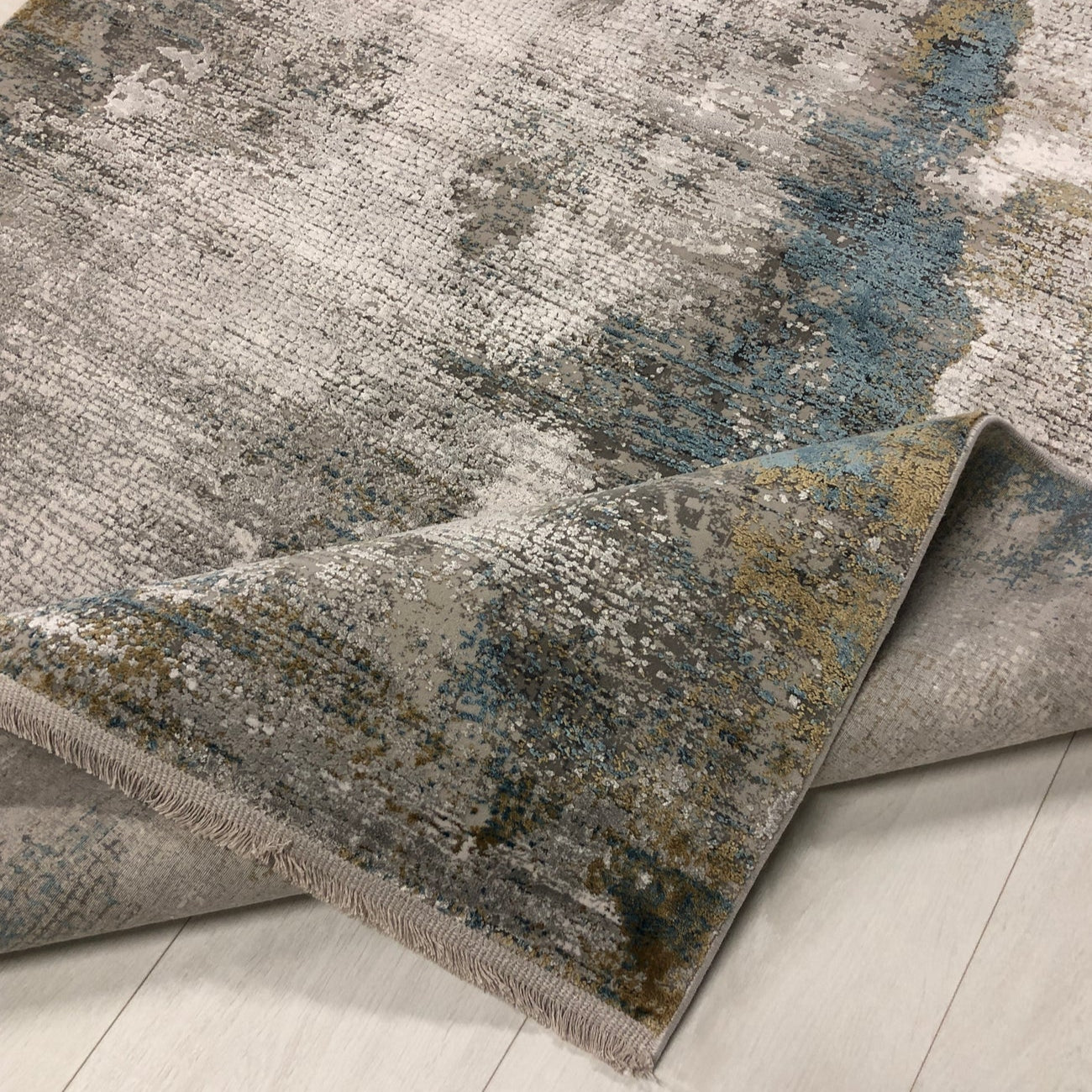 Toros Illusion Luxury Rug | Ice Blue - Rydan Interiors