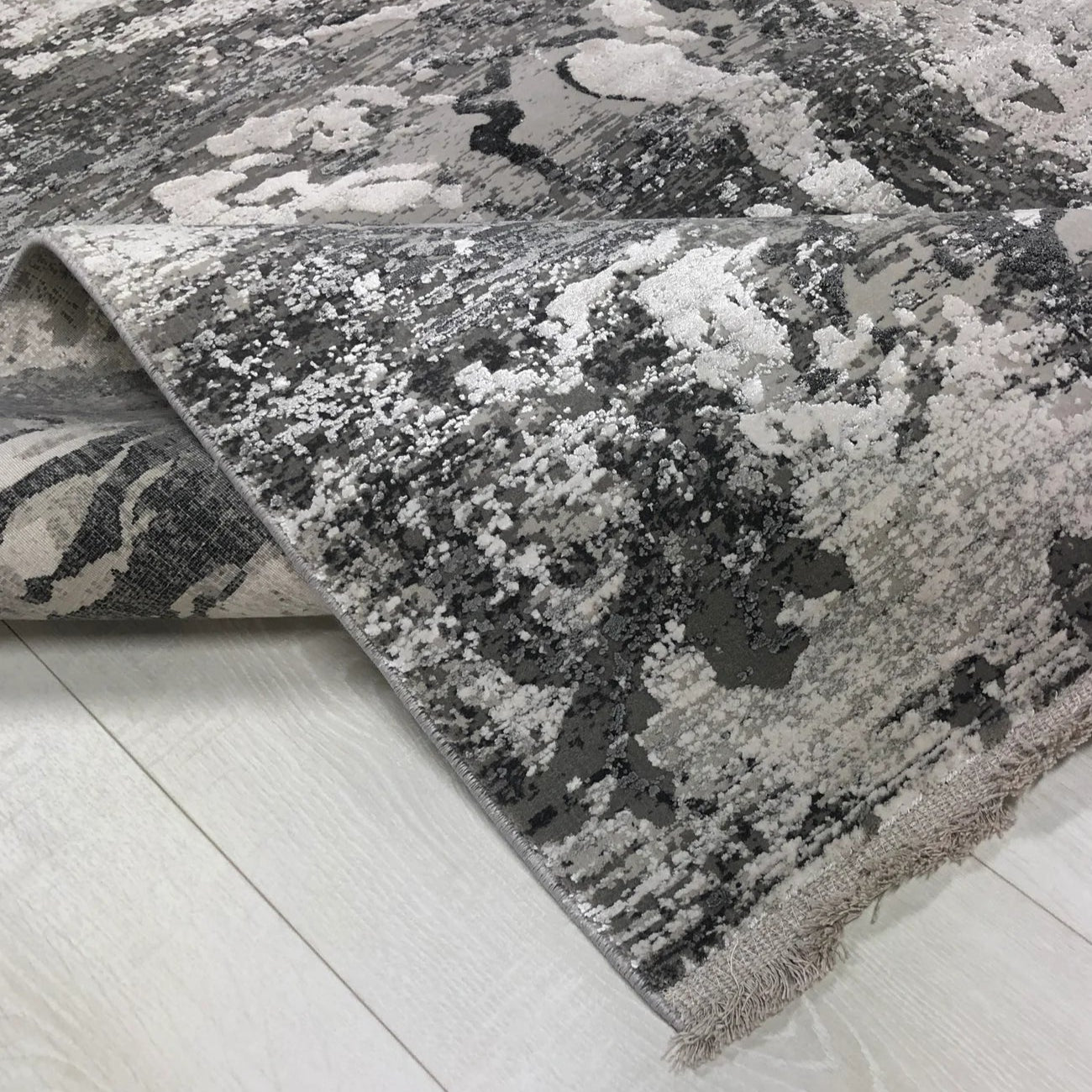 Toros Abyss Luxury Rug | Frost Grey - Rydan Interiors