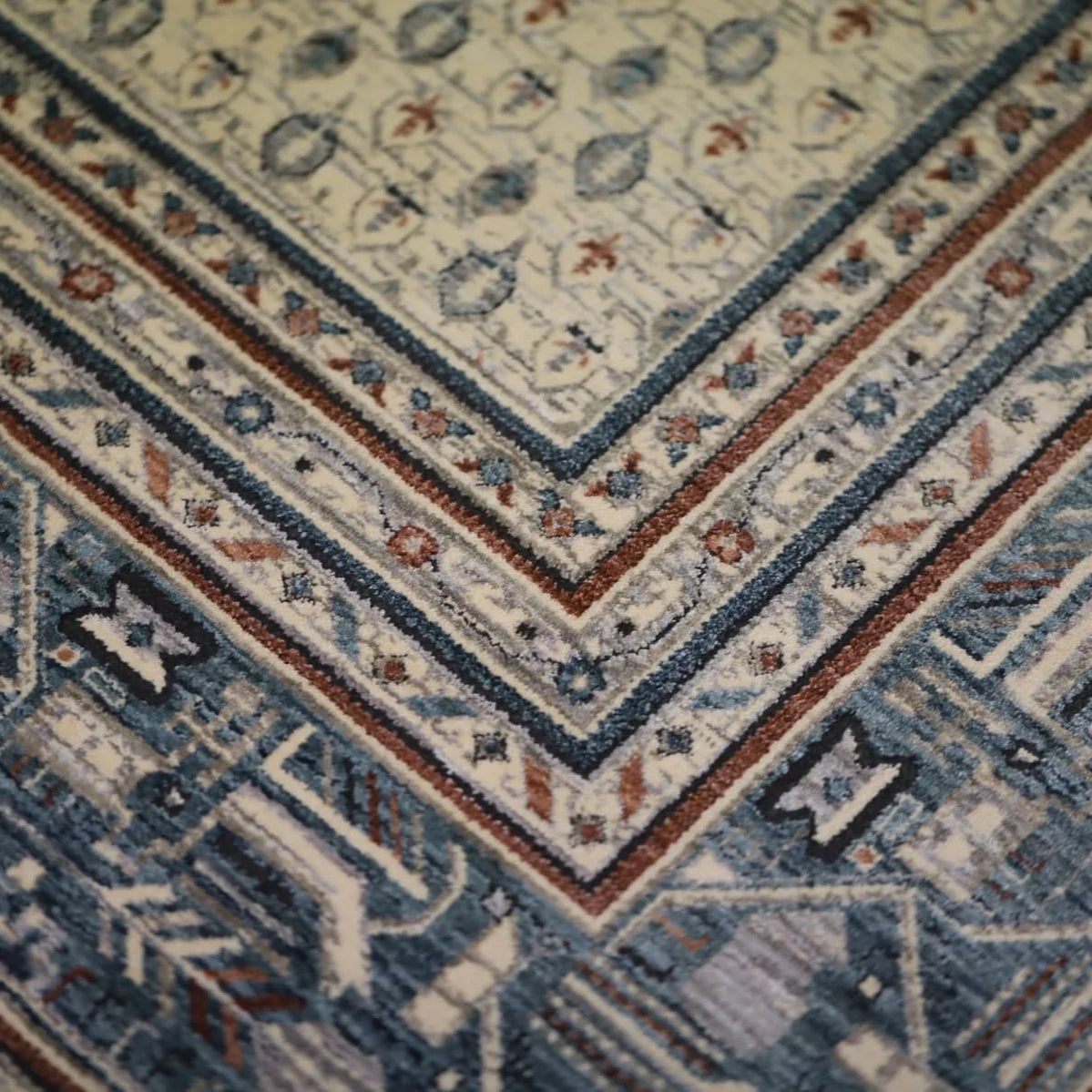 Luxury Heritage Serrabend Runner - Rydan Interiors