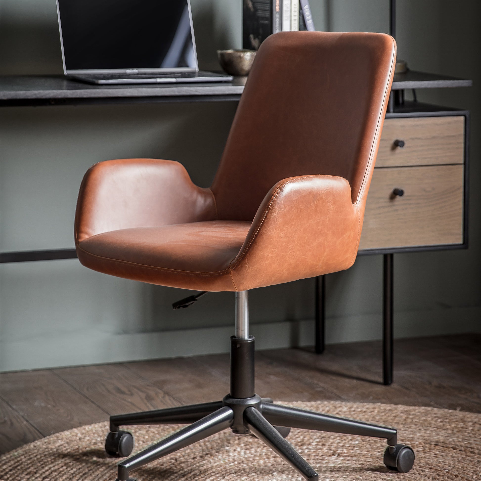 Faraday Swivel Chair | Brown