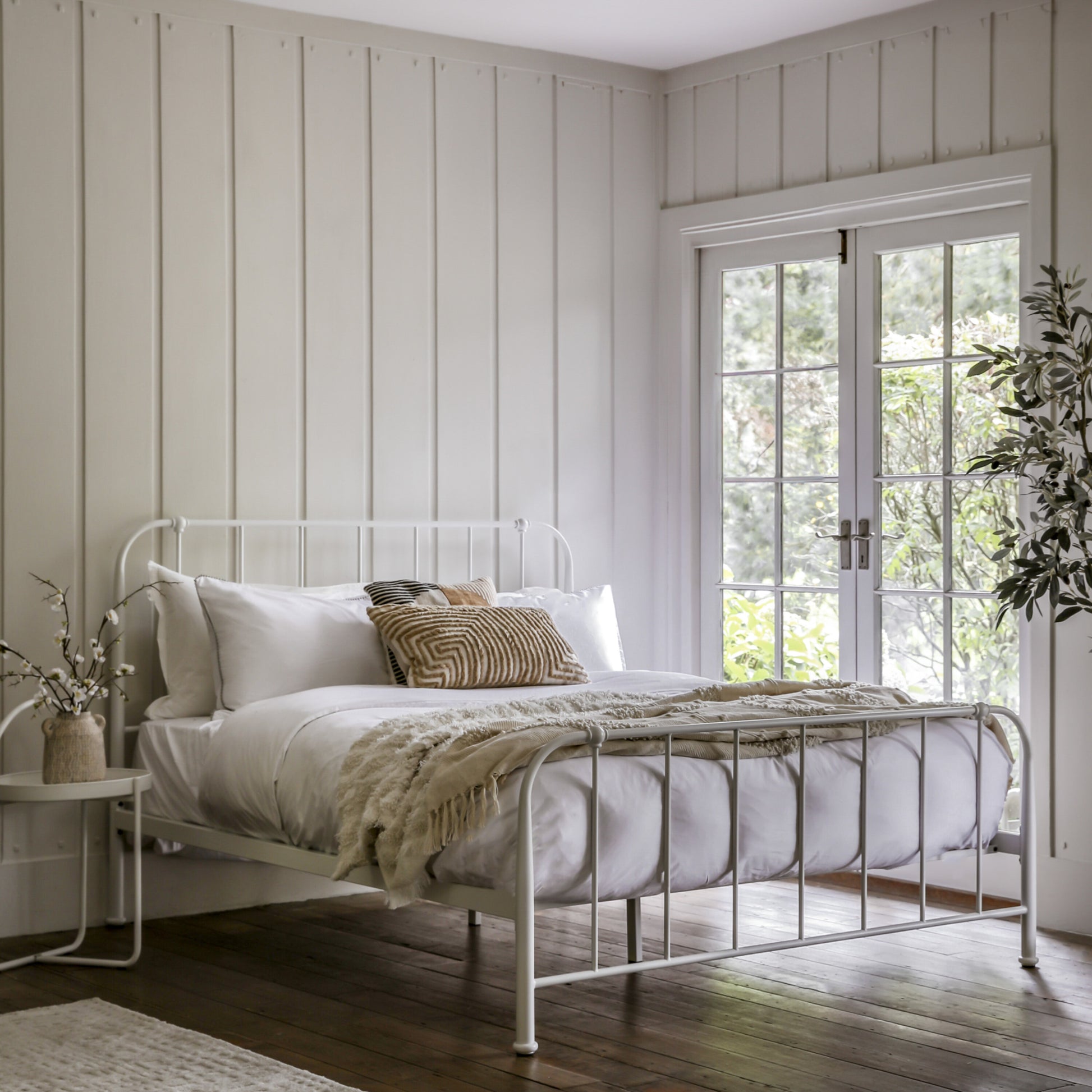 Rowan Metal King Size Bedstead | Ivory