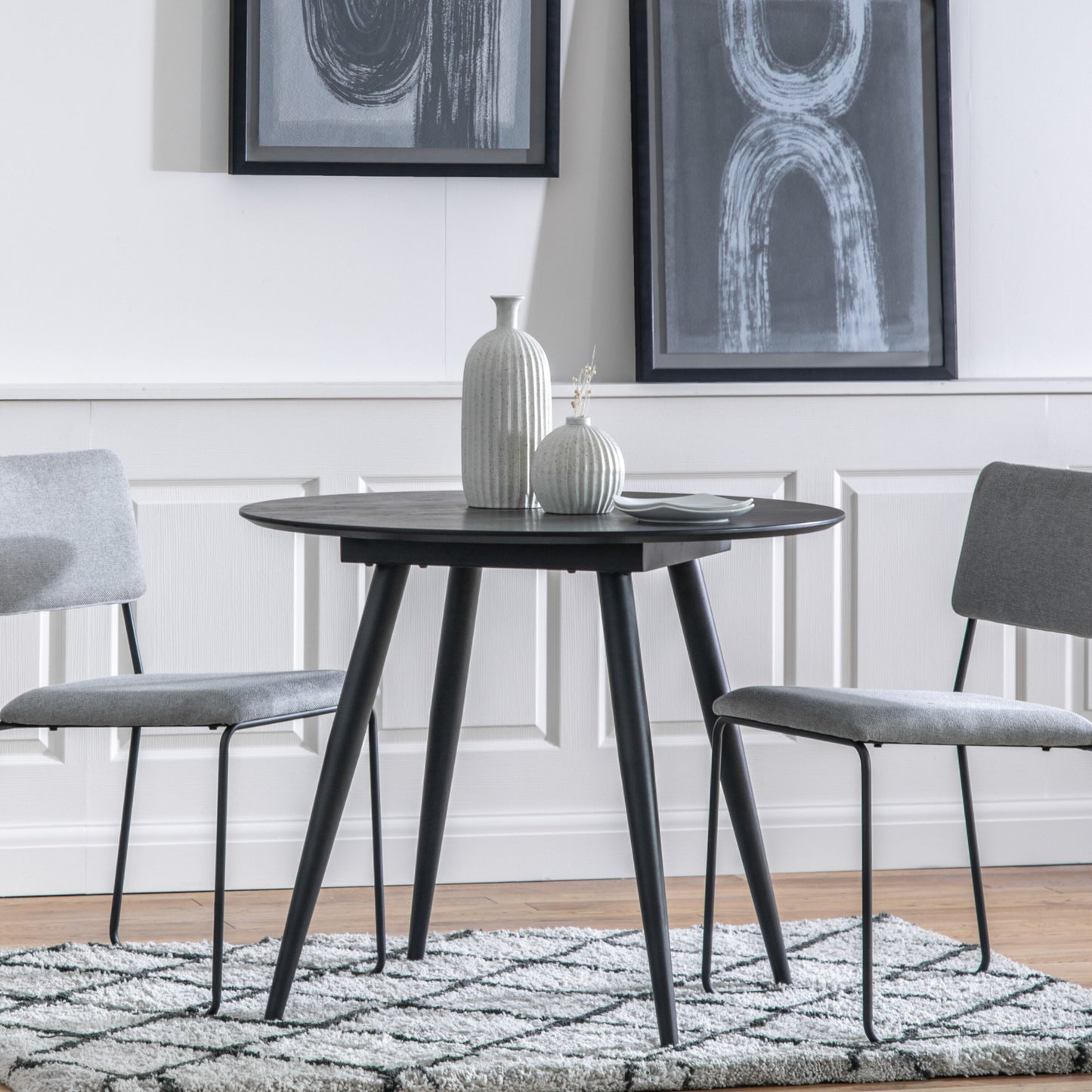 Logan Round Dining Table | Black