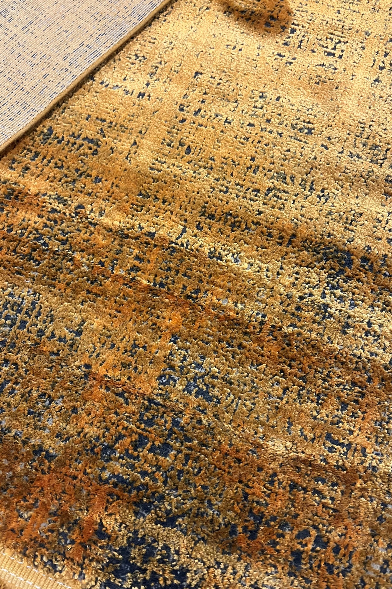 Colore Luxury Rug | Copper