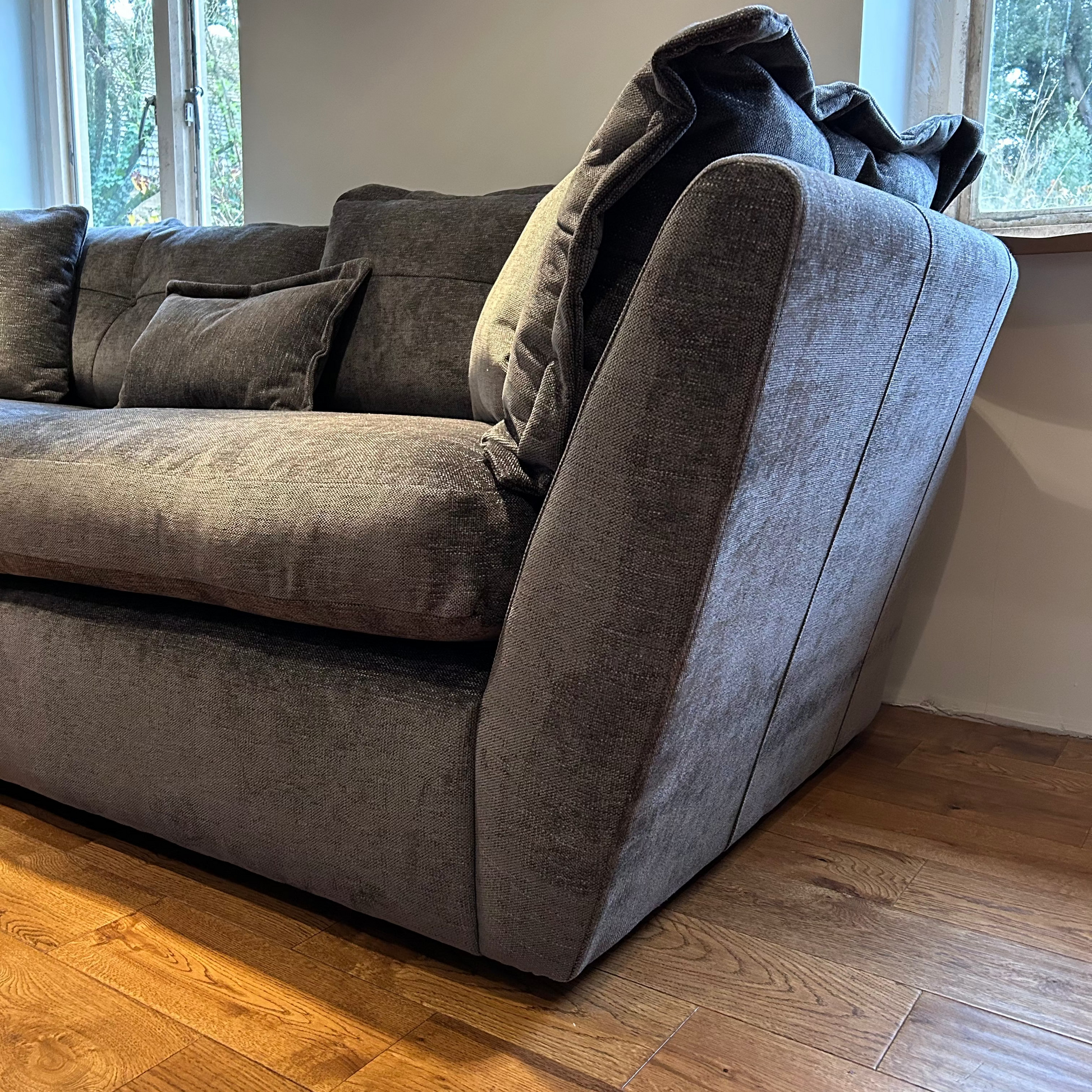 Sully Deep Seated Sofa | Modular - Rydan Interiors