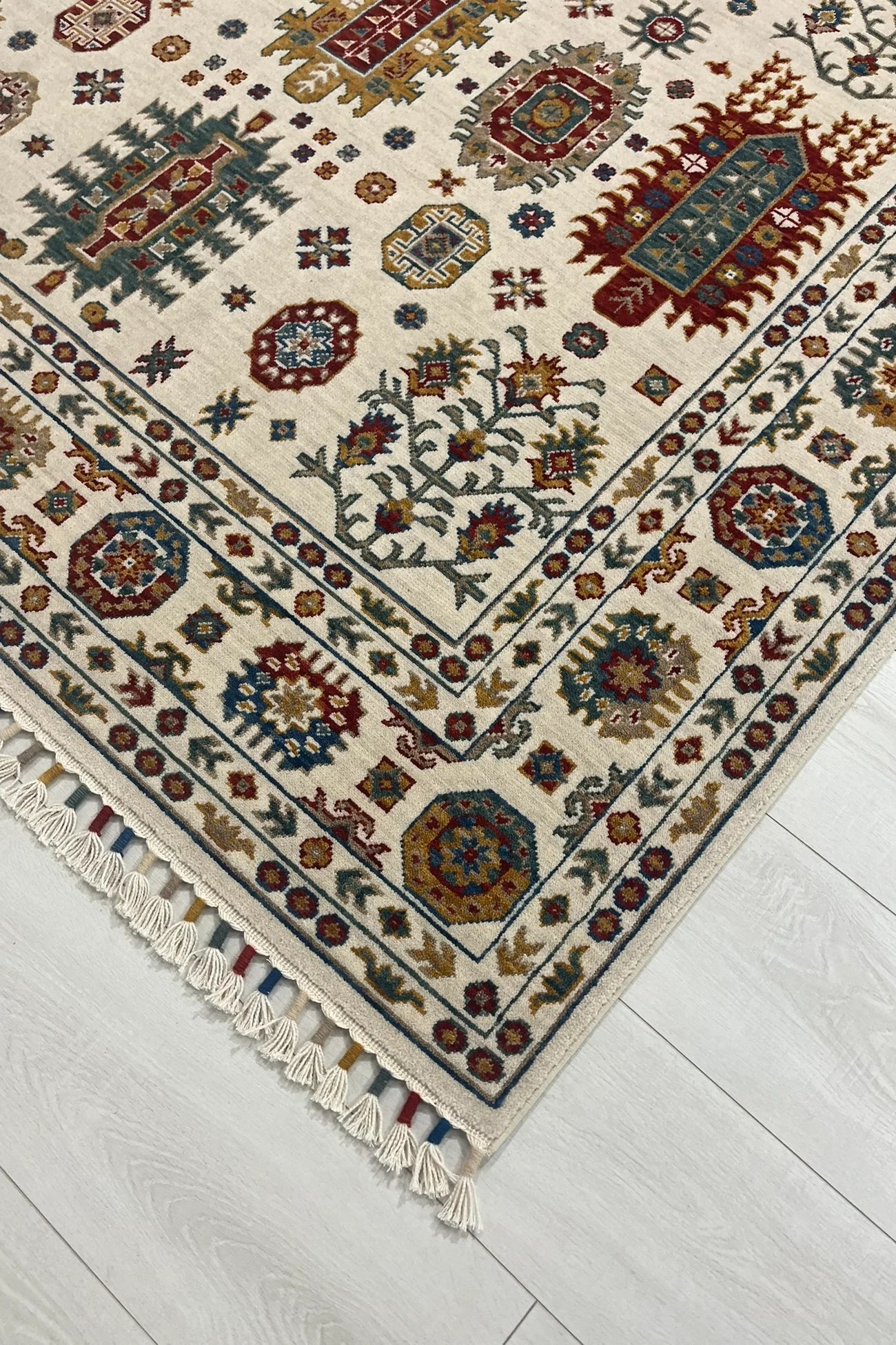 Malaki Luxury Rug | Ivory