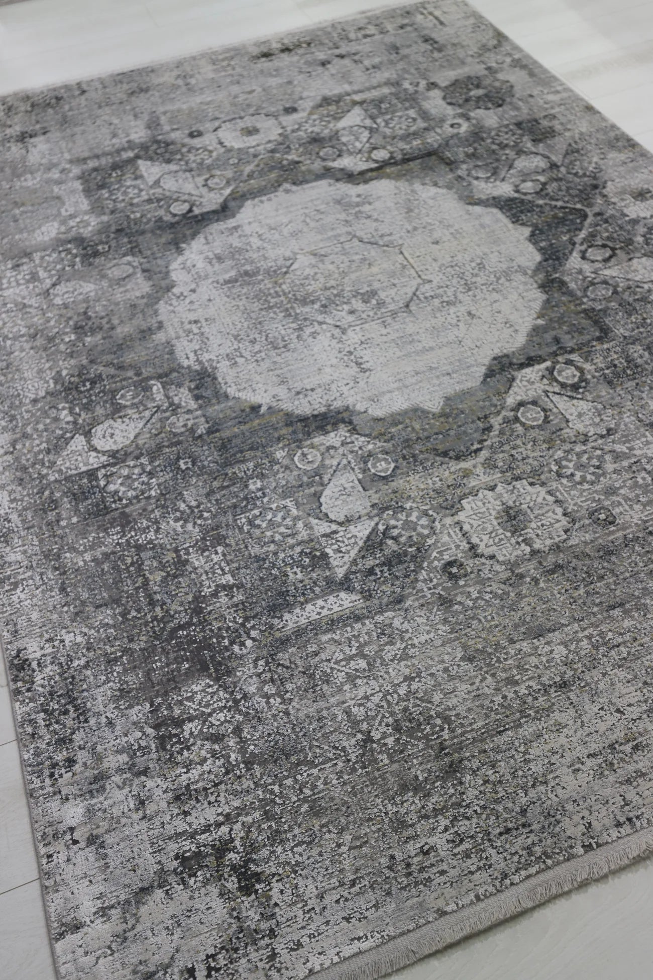 Toros Mamluk Luxury Rug | Silver