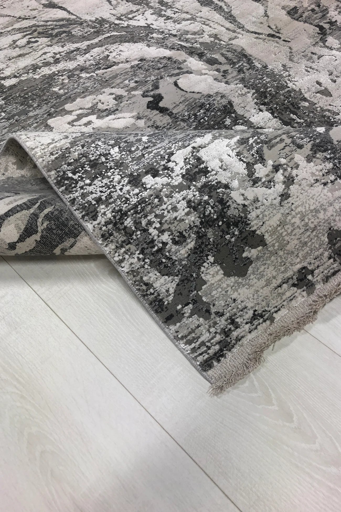 Toros Abyss Luxury Rug | Frost Grey