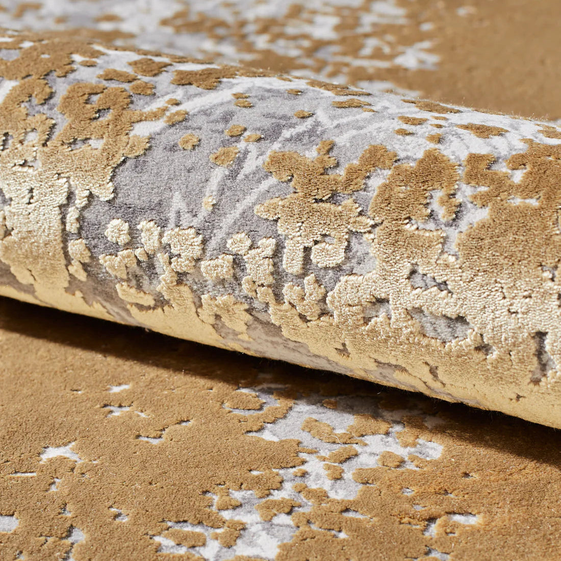 Toros Distressed Ziegler Luxury Rug | Gold – Rydan Interiors