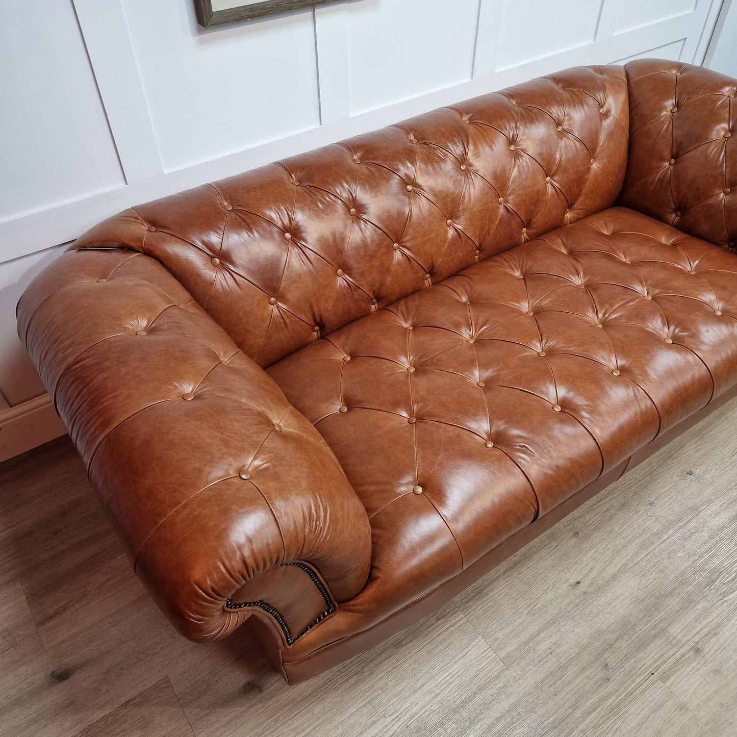 Deep Leather Chesterfield with Sprung Seat | Norfolk